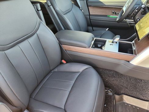 New 2026 Land Rover Range Rover SE AWD/4WD image 9