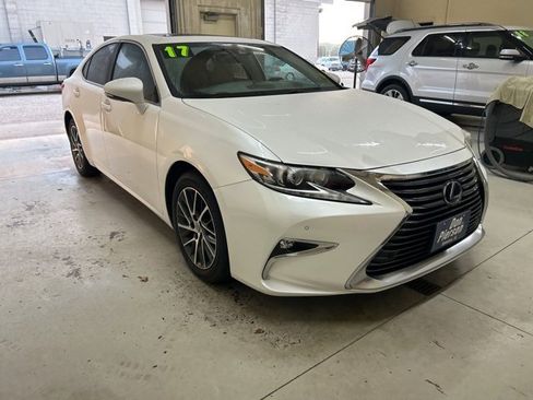 Used 2017 Lexus ES 350 w/ Premium Package image 3