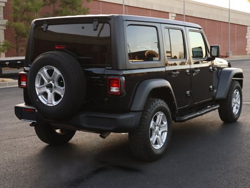 Used 2021 Jeep Wrangler Unlimited Sport S image 27