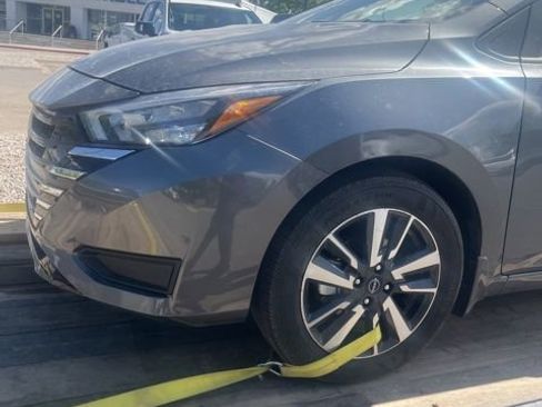 Certified 2025 Nissan Versa SV w/ Trunk Package FWD image 5