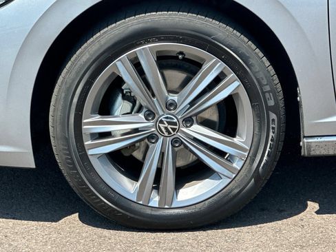 Used 2023 Volkswagen Jetta SE FWD image 24