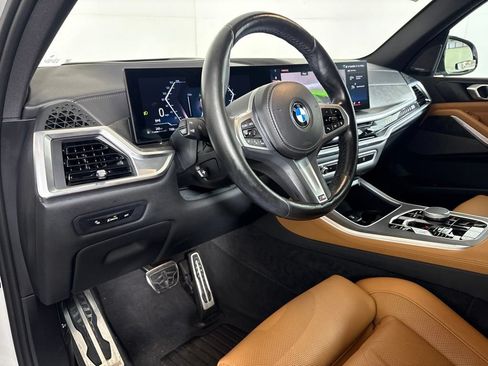 Certified 2024 BMW X5 xDrive40i w/ M Sport Package AWD/4WD image 28