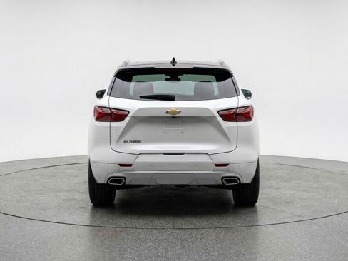 Used 2025 Chevrolet Blazer LT FWD image 7