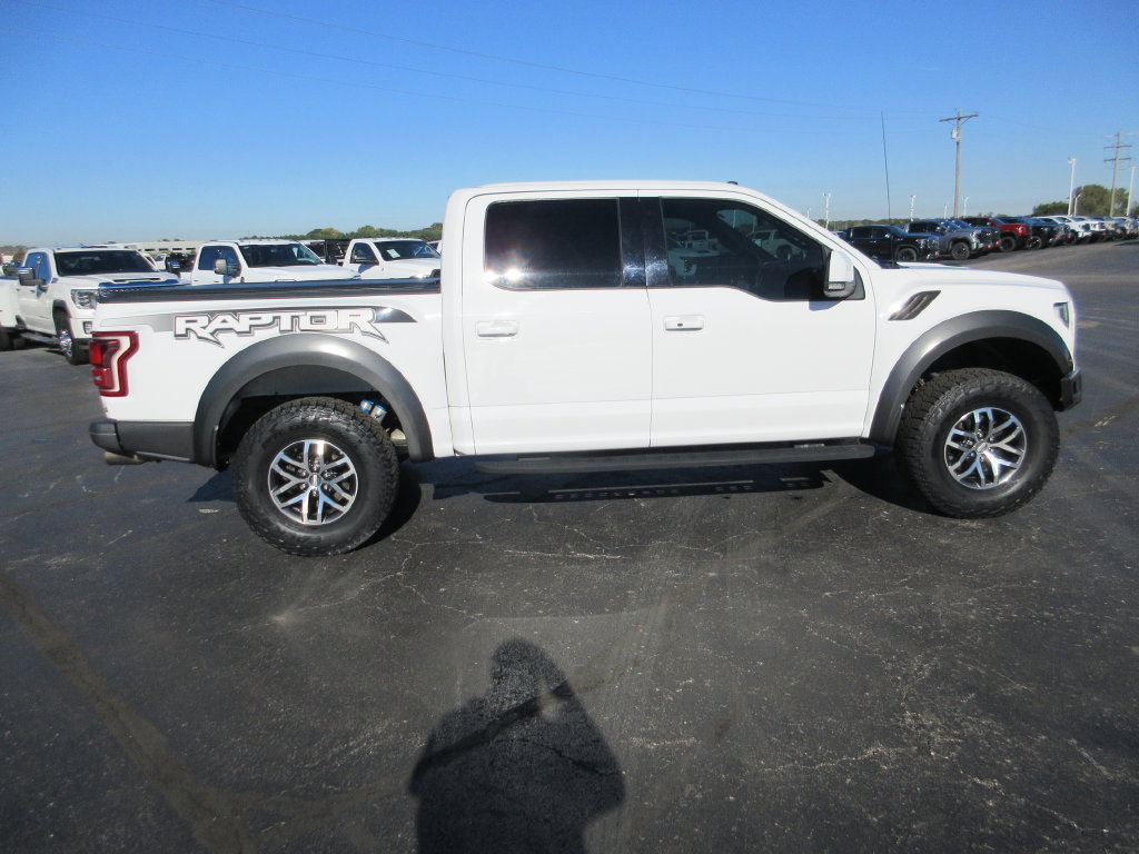 Used 2017 Ford F150 Raptor w/ Equipment Group 802A Luxury AWD/4WD image 4