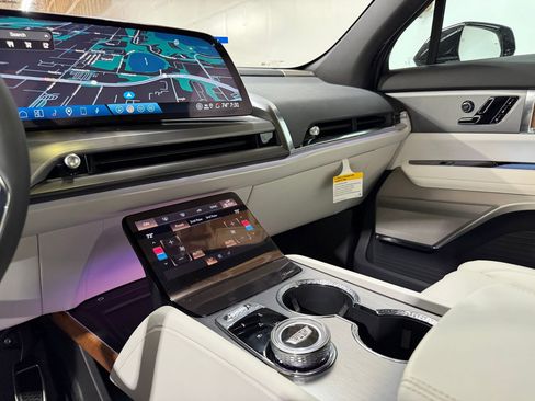 New 2026 Cadillac Vistiq Sport AWD/4WD image 29