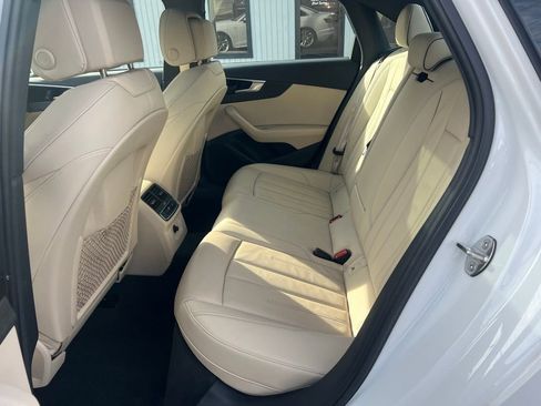 Used 2023 Audi A4 2.0T Premium w/ Convenience Package image 18