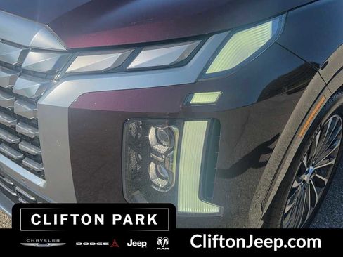 Used 2024 Hyundai Palisade Calligraphy AWD/4WD image 7
