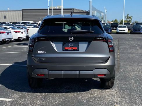 New 2026 Nissan Kicks SV image 5