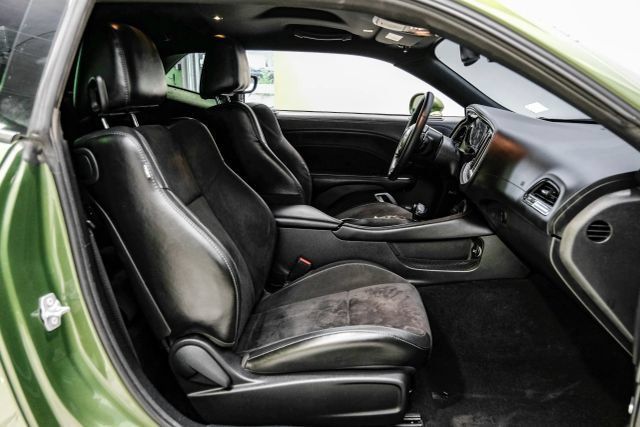 Used 2022 Dodge Challenger R/T w/ Plus Package RWD image 29