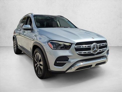 Used 2024 Mercedes-Benz GLE 350 4MATIC image 3