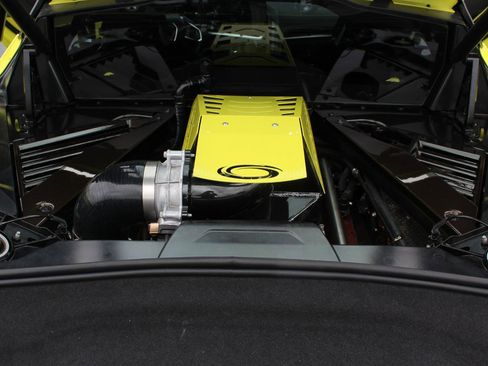 Used 2022 Chevrolet Corvette Stingray Preferred Cpe w/ Z51 Performance Package RWD image 25