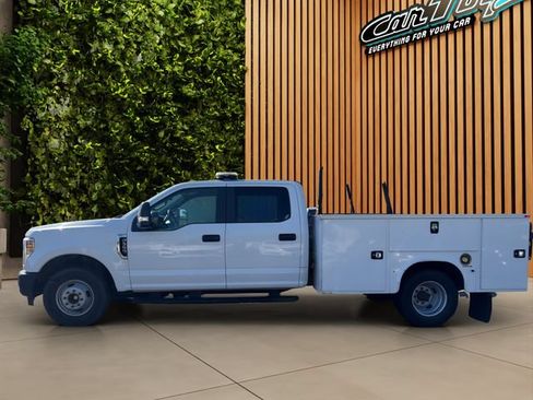 Used 2018 Ford F350 XL w/ Power Equipment Group RWD image 2