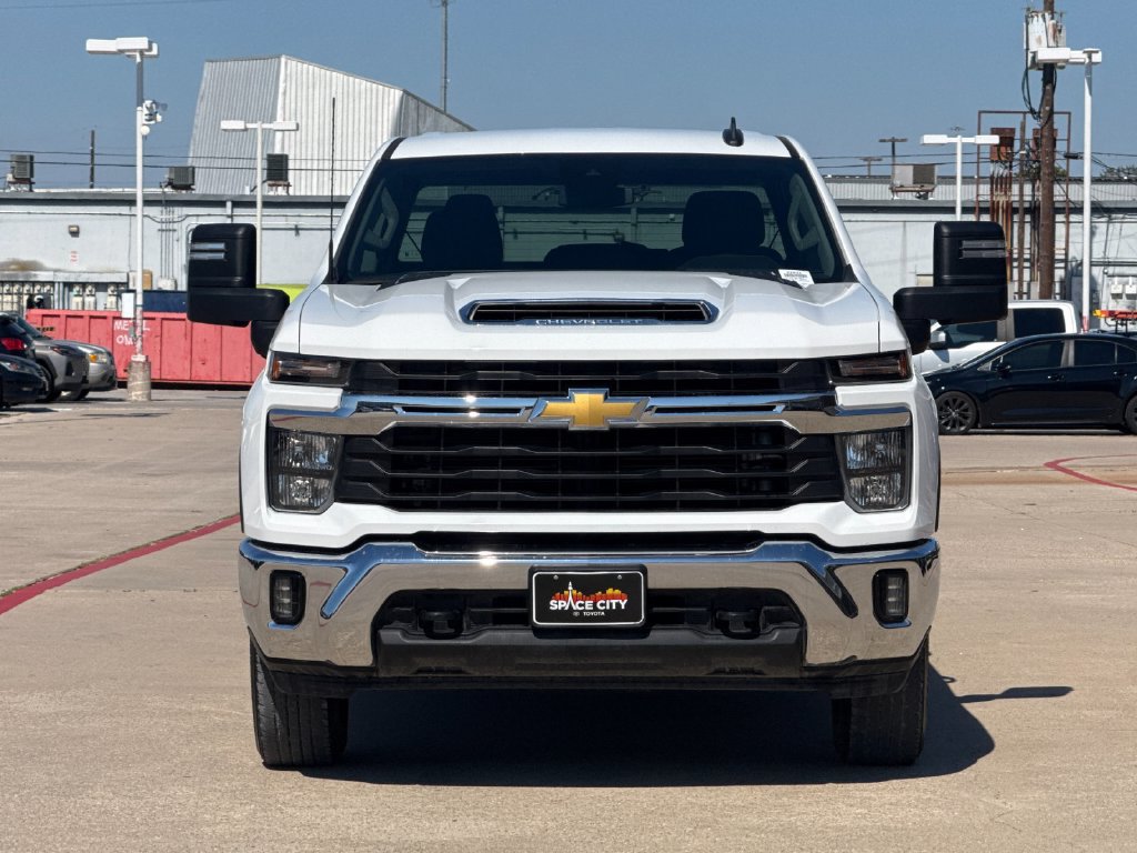 Used 2025 Chevrolet Silverado 2500 LT w/ Convenience Package AWD/4WD image 9