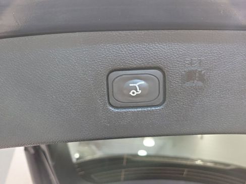 Used 2022 Ford Edge SEL w/ Sport Appearance Package image 21