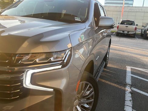 Used 2023 Chevrolet Tahoe LT w/ Luxury Package AWD/4WD image 4
