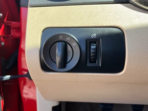 Used 2007 Ford Mustang Premium RWD image 19