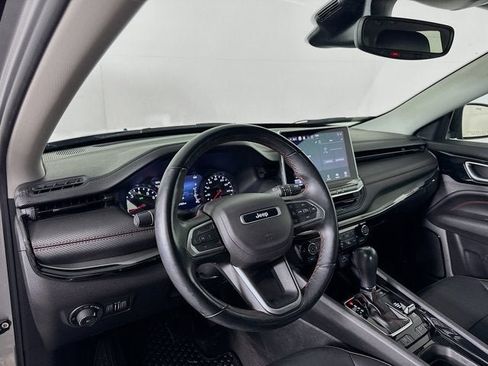 Used 2022 Jeep Compass Trailhawk w/ Trailhawk Convenience Group image 9