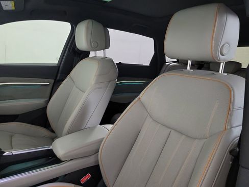 Used 2024 Audi Q8 e-tron Prestige w/ Prestige Package AWD/4WD image 19
