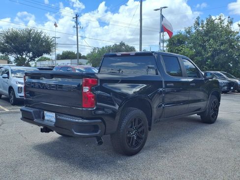 Used 2026 Chevrolet Silverado 1500 Custom w/ Turbomax Blackout Package RWD image 2