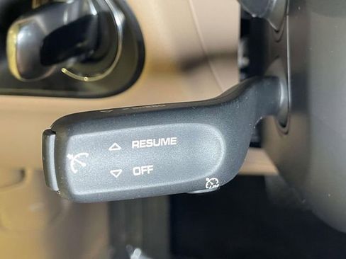 Certified 2020 Porsche Macan AWD/4WD image 46