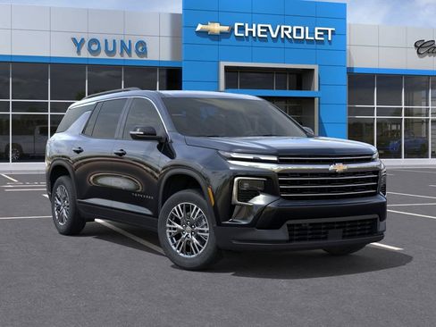 New 2026 Chevrolet Traverse LT w/ LPO, Floor Liner Package FWD image 7
