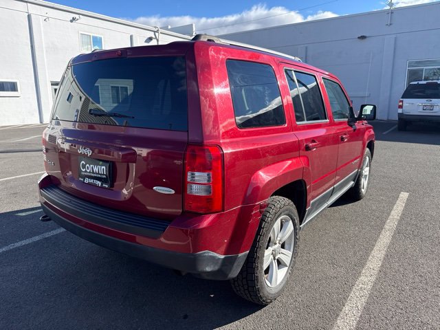 Used 2011 Jeep Patriot Latitude AWD/4WD image 10