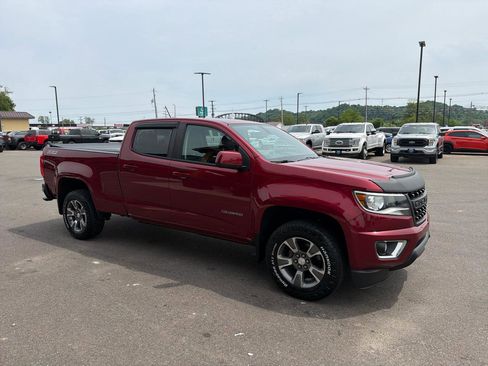 Used 2019 Chevrolet Colorado Z71 AWD/4WD image 3