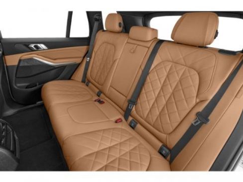 Used 2023 BMW X5 sDrive40i w/ Climate Comfort Package RWD image 16