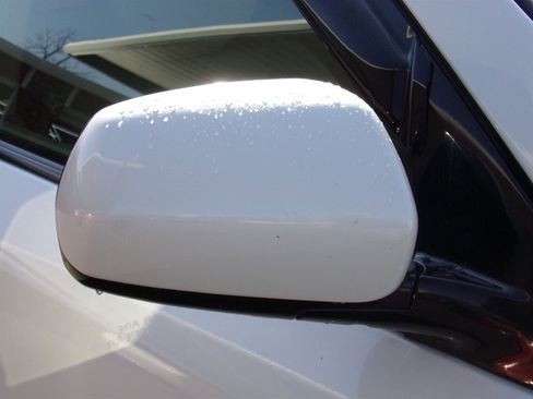 Used 2004 Nissan Murano SL w/ (TRG) SL Touring Pkg image 12