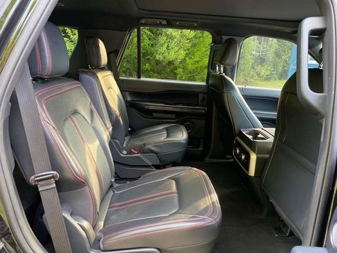 Used 2023 Ford Expedition Limited RWD image 35