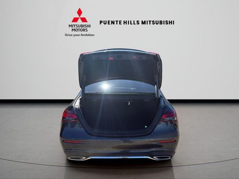 Used 2022 Mercedes-Benz E 350 Sedan image 9