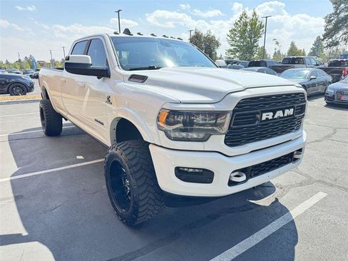 Used 2022 RAM 2500 Limited w/ Night Edition AWD/4WD image 7