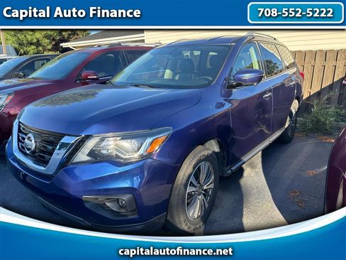 Used 2020 Nissan Pathfinder SL image 1