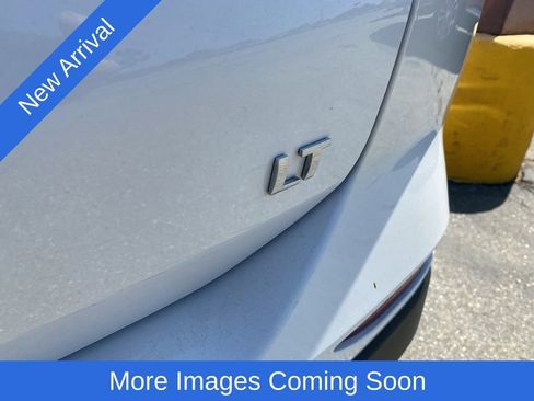 Used 2024 Chevrolet Equinox LT FWD image 11