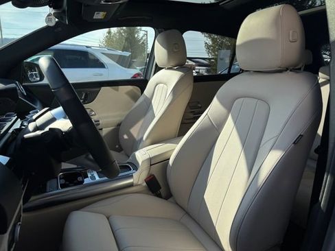 Used 2025 Mercedes-Benz GLA 250 4MATIC image 37