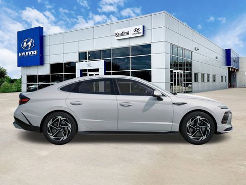 Used 2026 Hyundai Sonata SEL FWD image 7
