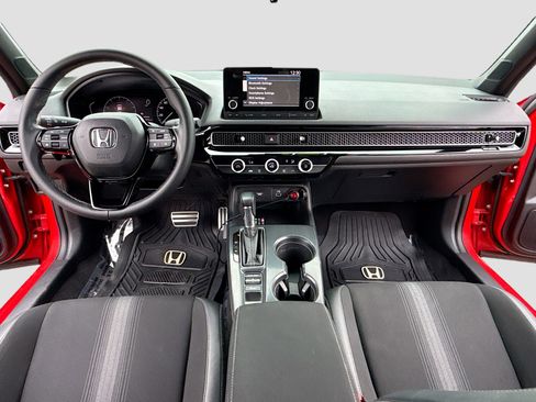 Used 2023 Honda Civic Sport image 3