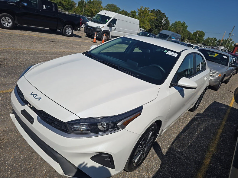 Used 2024 Kia Forte LXS FWD image 1