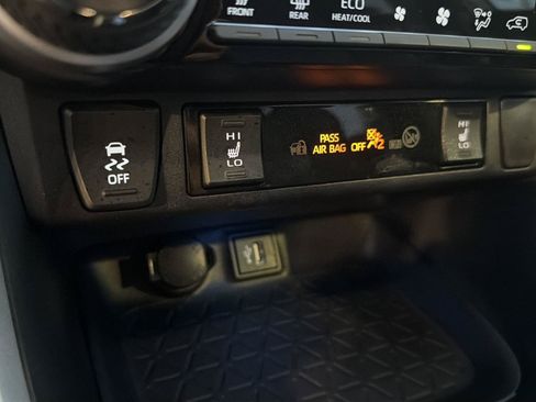 Certified 2025 Toyota RAV4 XSE w/ Weather Package AWD/4WD image 27