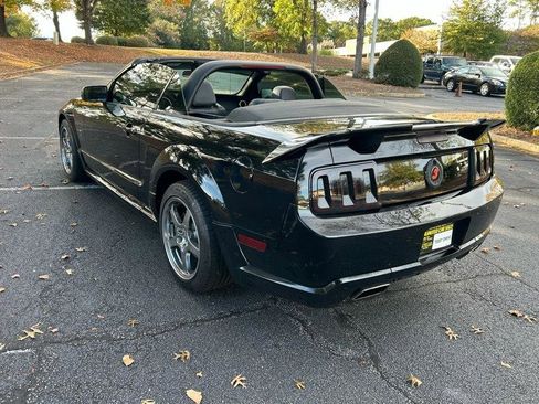 Used 2006 Ford Mustang GT RWD image 3