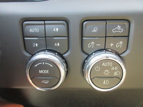 New 2026 GMC Sierra 2500 Denali Ultimate image 18