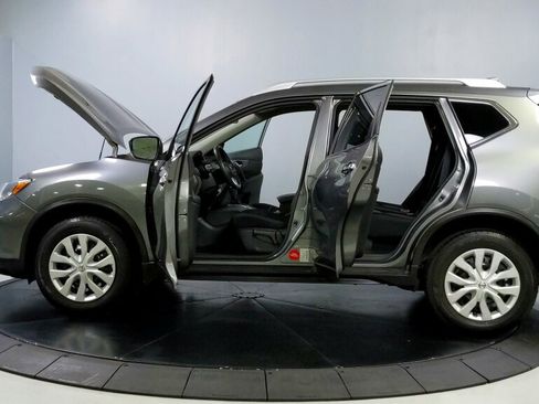 Used 2017 Nissan Rogue S w/ S Appearance Package image 12