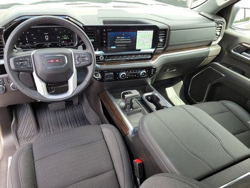 Used 2025 GMC Sierra 1500 Elevation w/ X31 Off-Road Package AWD/4WD image 16
