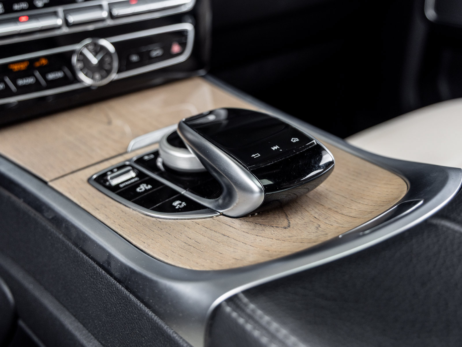 Used 2020 Mercedes-Benz G 550 image 33