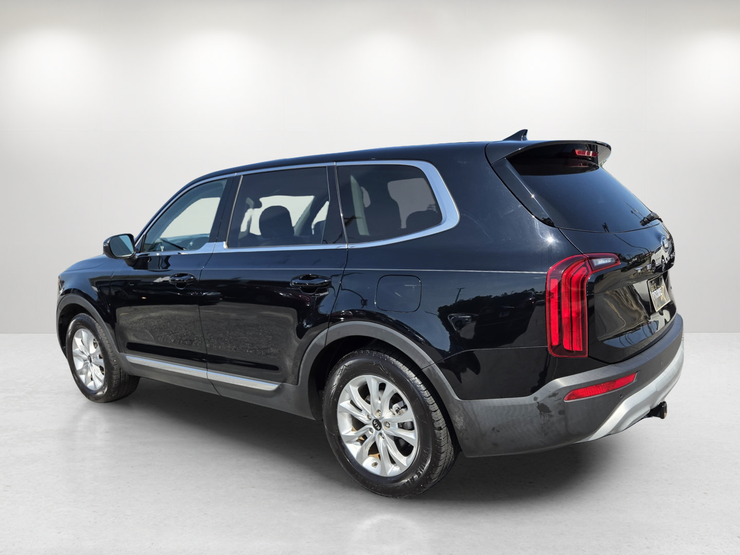 Used 2020 Kia Telluride LX FWD image 7