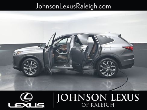 Used 2024 Acura MDX SH-AWD w/ Technology Package image 27
