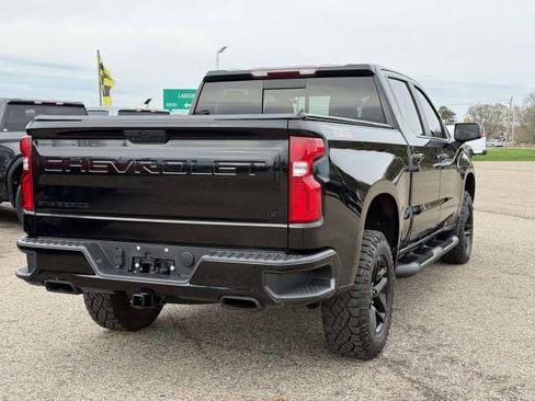 Used 2021 Chevrolet Silverado 1500 LT Trail Boss w/ Convenience Package II image 5
