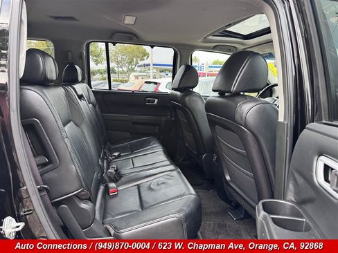 Used 2010 Honda Pilot Touring image 8