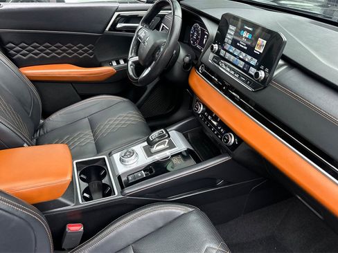 Used 2023 Mitsubishi Outlander SEL image 20