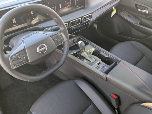 New 2026 Nissan Sentra SR w/ SR Premium Package FWD image 12